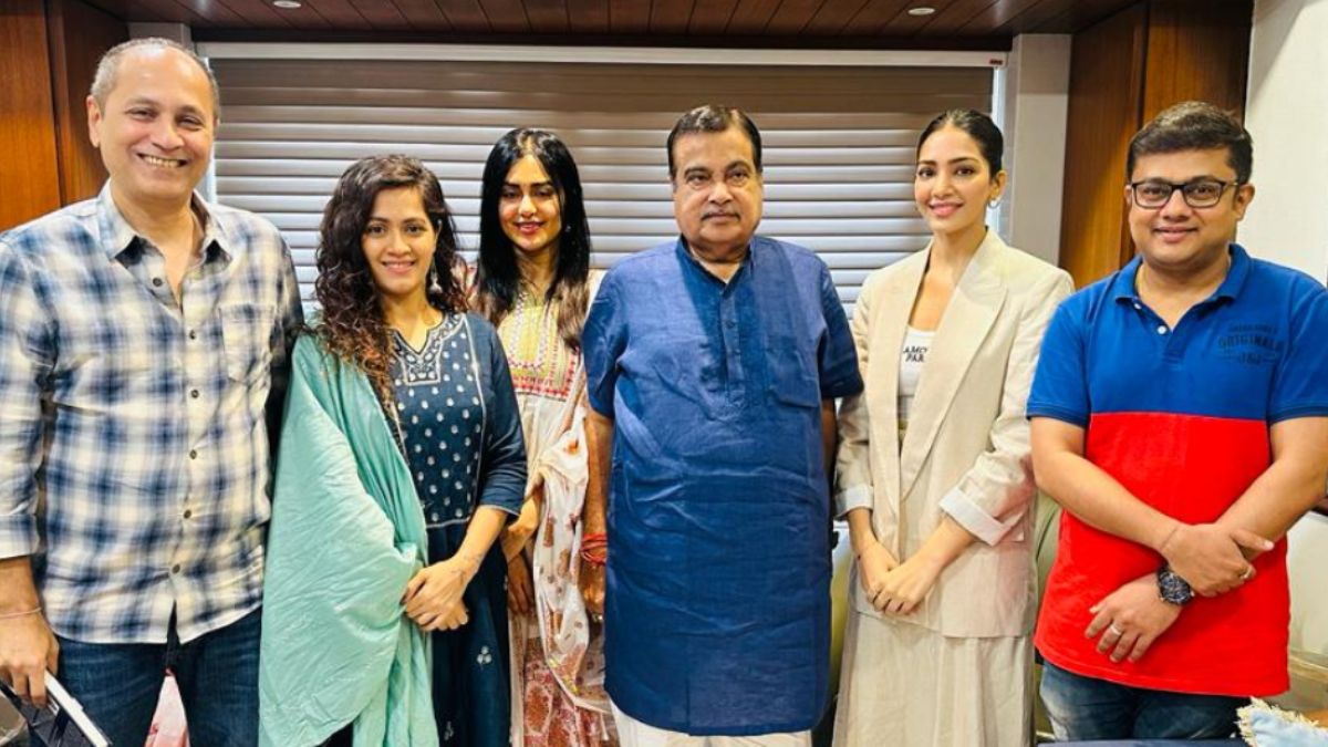 the-kerala-story-team-including-vipul-shah-adah-sharma-meet-union-minister-nitin-gadkari-isis-terrorist-group-islamophobia-forced-conversion